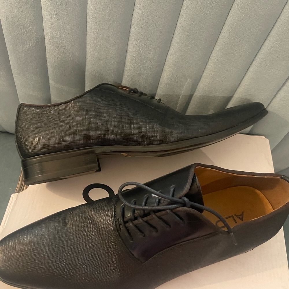 Men’s Aldo dress shoes